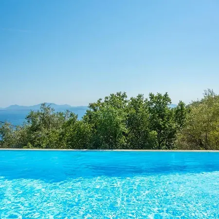 Vila Kefalaki Nisaki (Corfu)